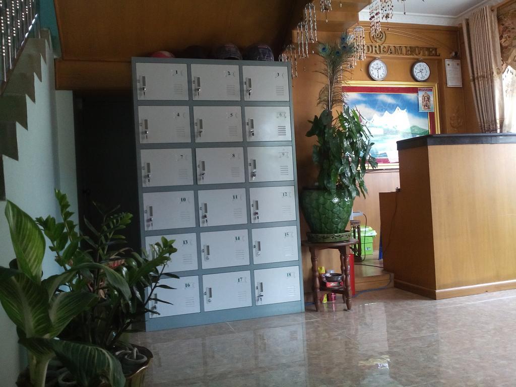 Golden Dream Hotel Mandalay Exterior photo
