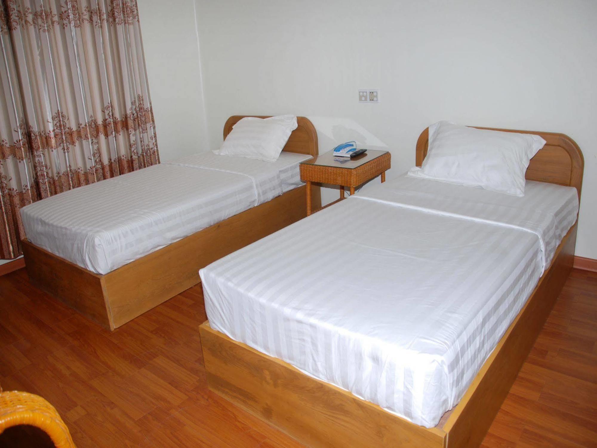 Golden Dream Hotel Mandalay Exterior photo